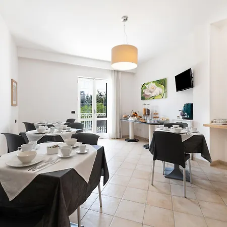 فندق مبيت وإفطار Francesca Relais 4*